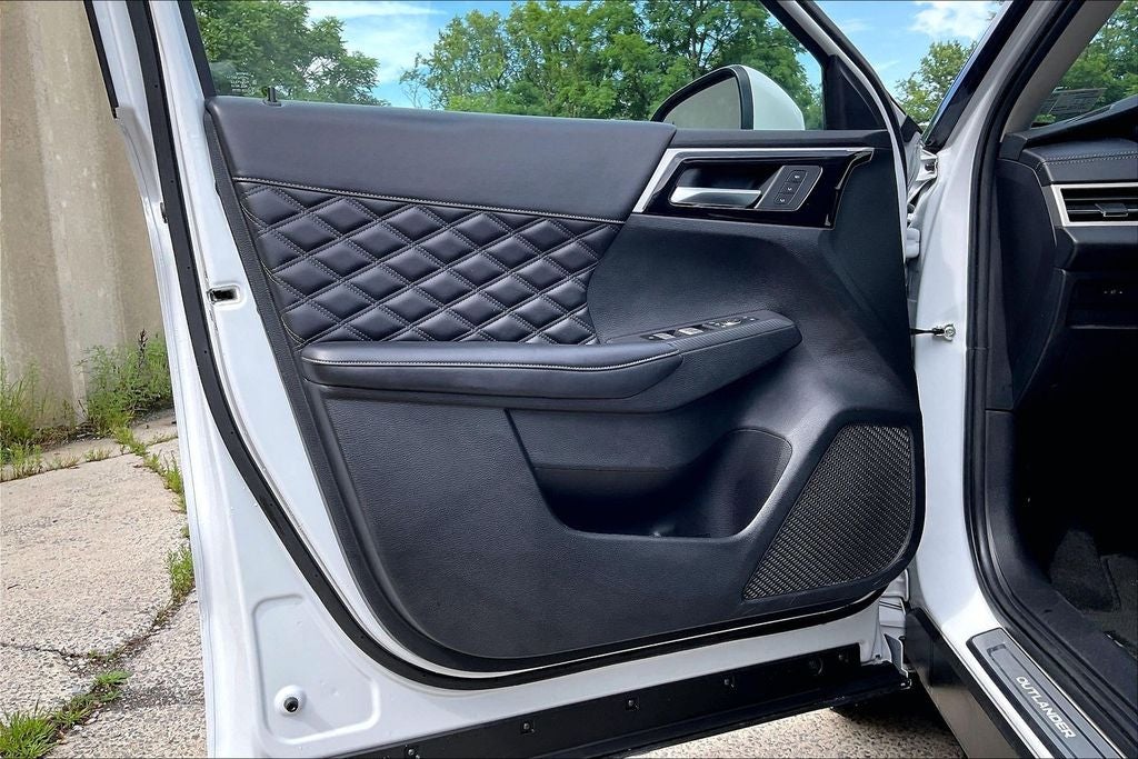 2024 Mitsubishi Outlander SEL