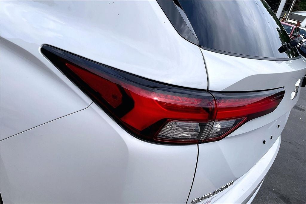 2024 Mitsubishi Outlander SEL