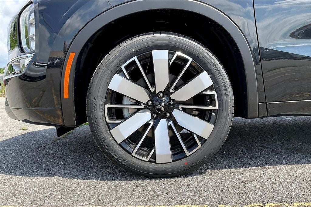 2025 Mitsubishi Outlander SEL