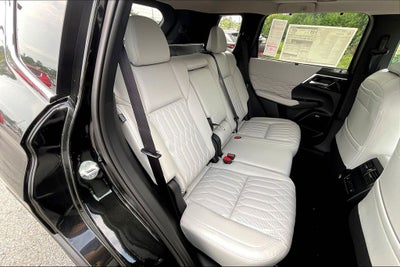 2025 Mitsubishi Outlander SEL