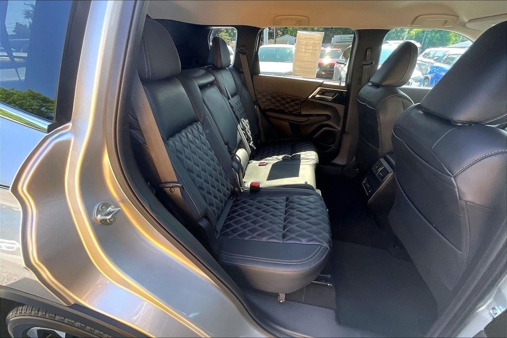 2024 Mitsubishi Outlander SEL