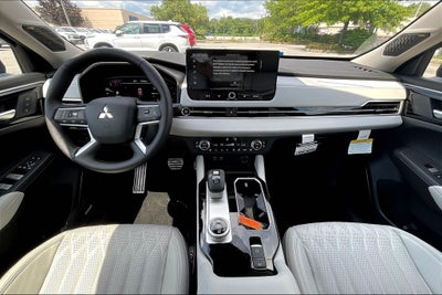 2025 Mitsubishi Outlander Platinum Edition