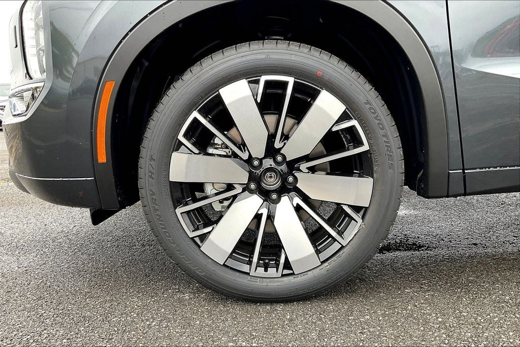 2025 Mitsubishi Outlander SEL