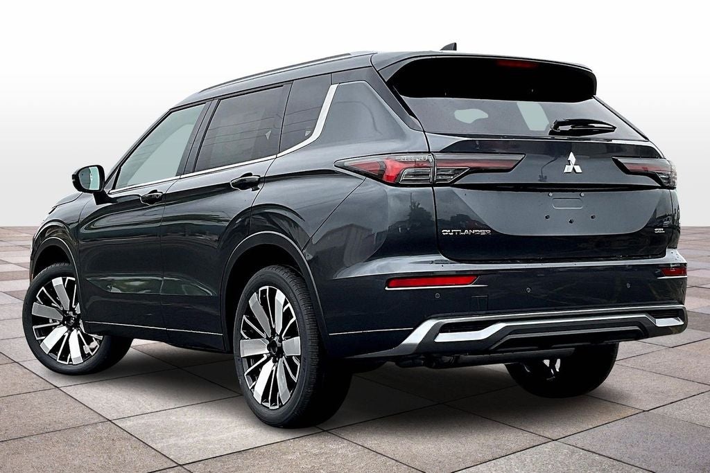 2025 Mitsubishi Outlander SEL