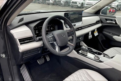 2025 Mitsubishi Outlander SEL