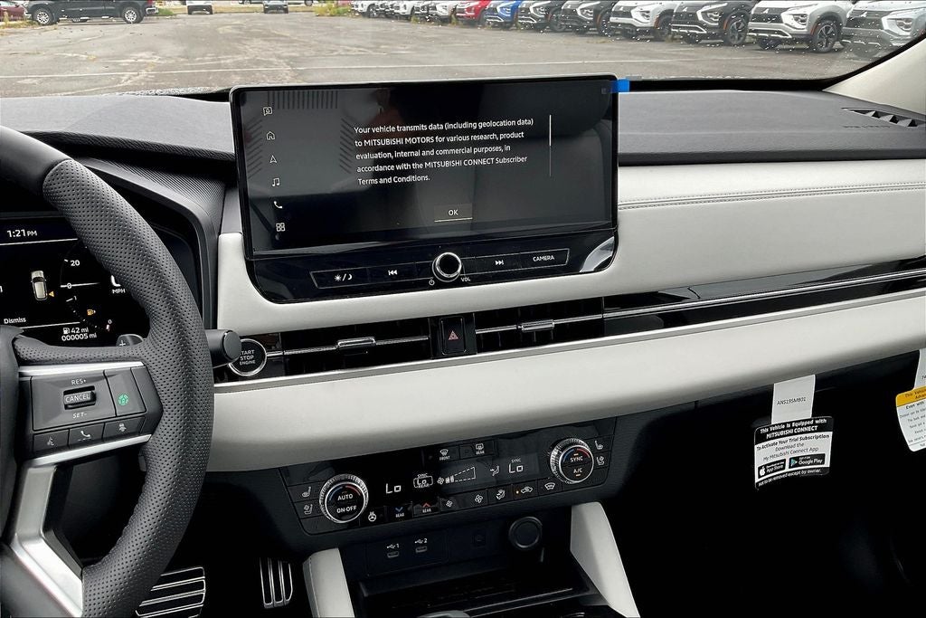 2025 Mitsubishi Outlander SEL