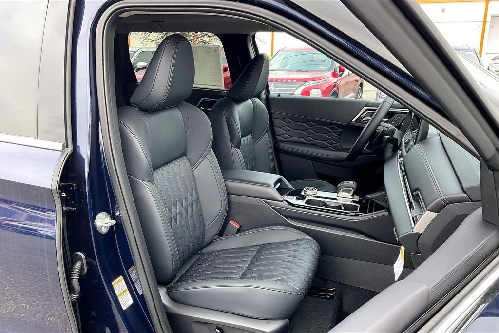 2026 Mitsubishi Outlander SEL