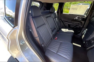 2026 Mitsubishi Outlander SEL