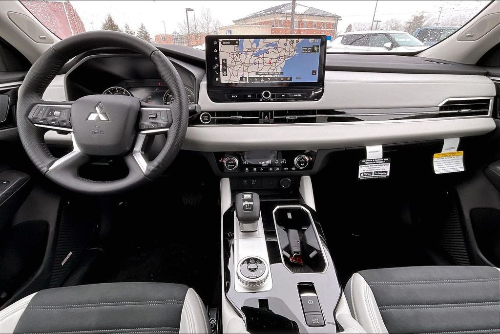 2026 Mitsubishi Outlander SEL