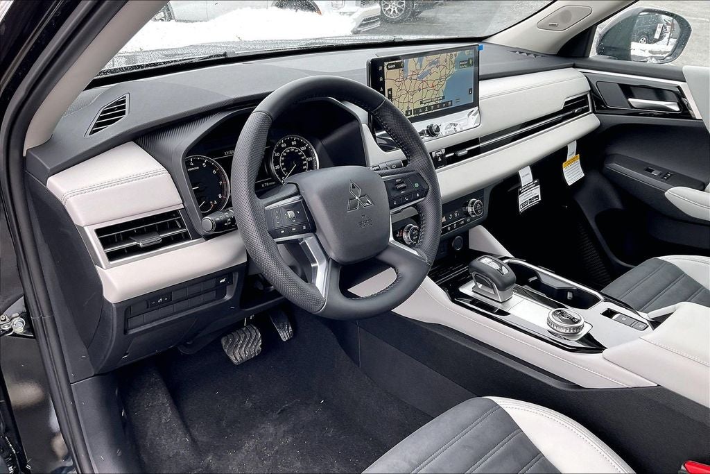 2026 Mitsubishi Outlander SEL