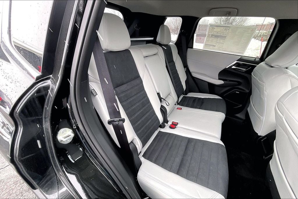 2026 Mitsubishi Outlander SEL