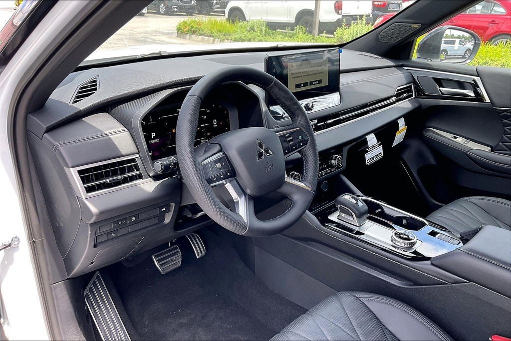 2026 Mitsubishi Outlander Black Edition
