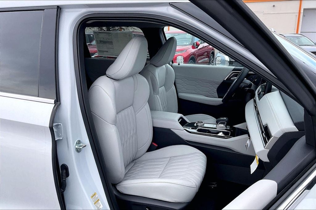 2026 Mitsubishi Outlander SEL