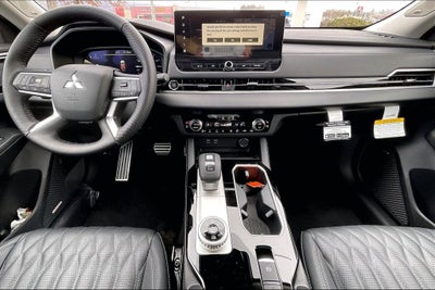 2026 Mitsubishi Outlander SEL