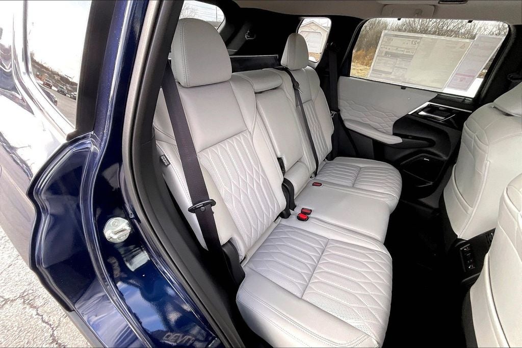 2026 Mitsubishi Outlander SEL