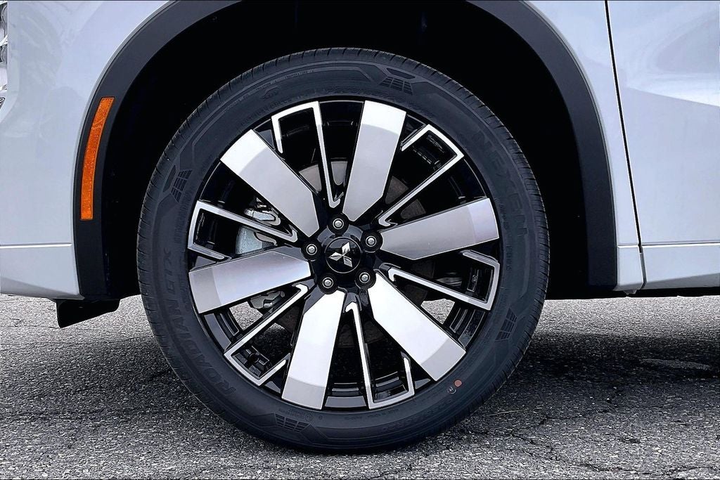 2026 Mitsubishi Outlander SEL