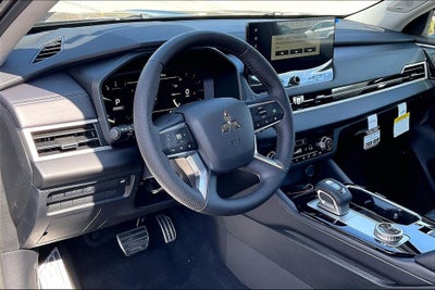 2026 Mitsubishi Outlander SEL