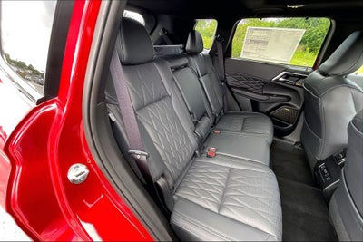 2026 Mitsubishi Outlander Black Edition