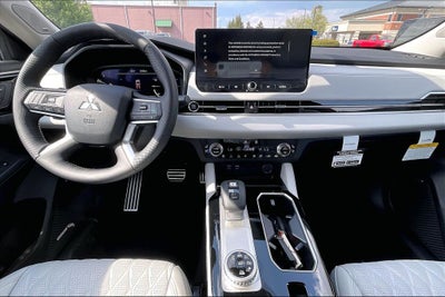 2026 Mitsubishi Outlander SEL