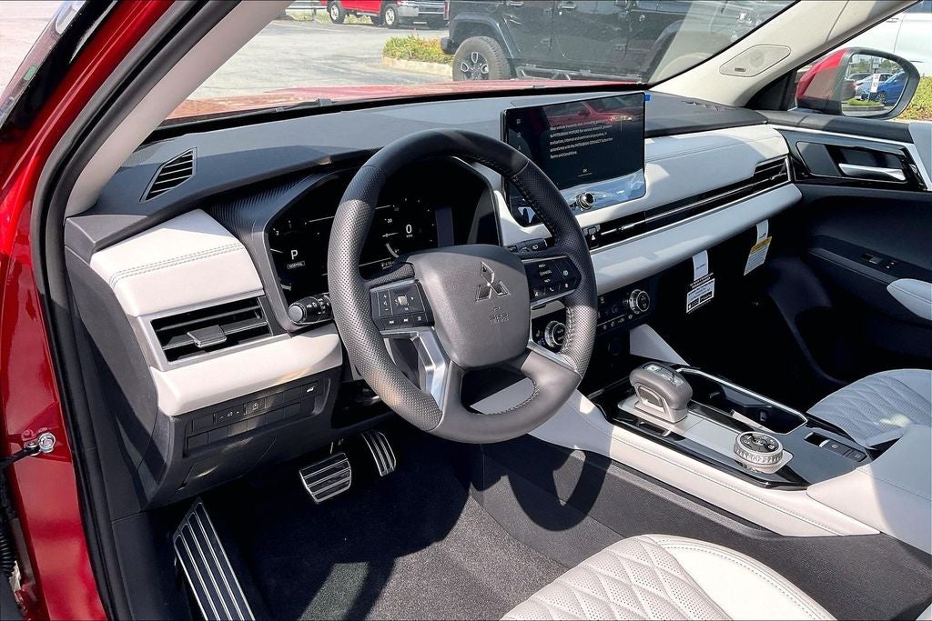 2026 Mitsubishi Outlander SEL