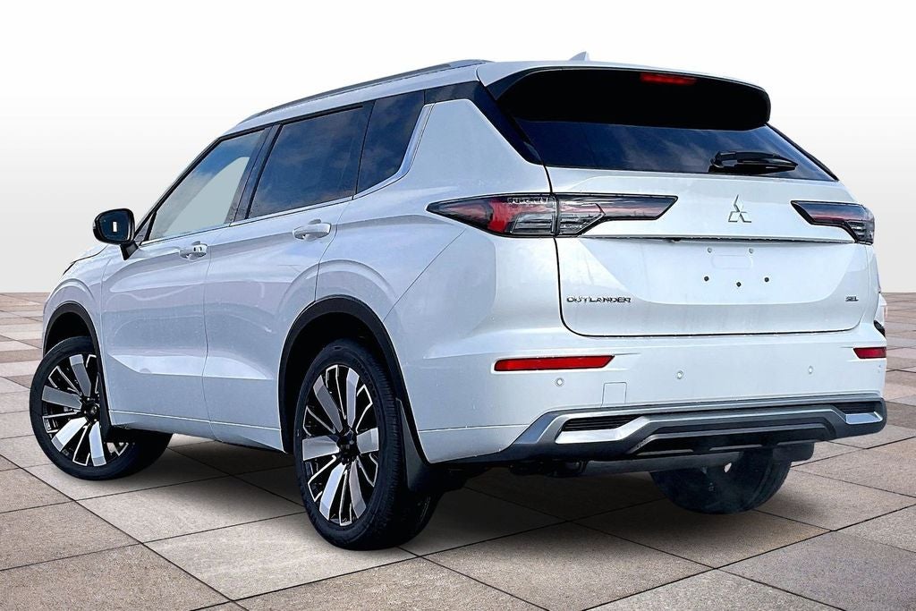 2026 Mitsubishi Outlander SEL