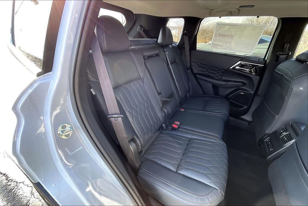 2026 Mitsubishi Outlander SEL