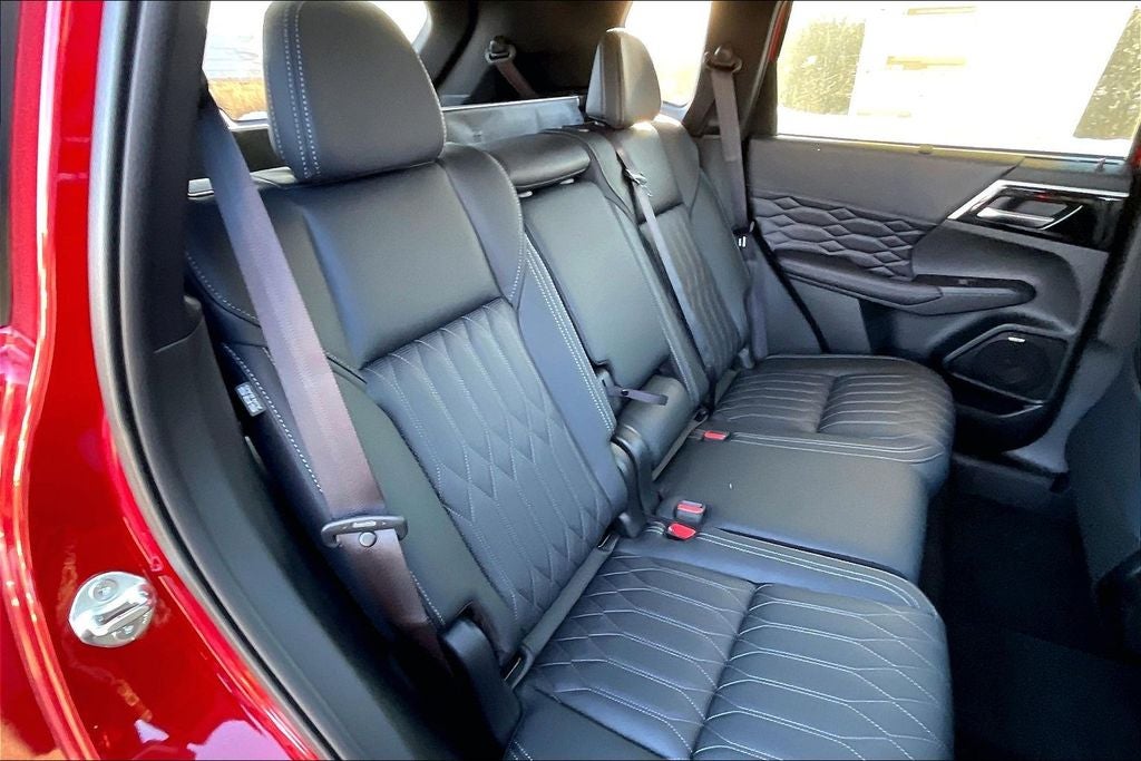 2026 Mitsubishi Outlander SEL