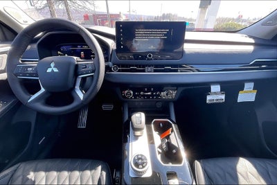 2026 Mitsubishi Outlander Base