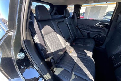 2026 Mitsubishi Outlander Base