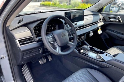 2026 Mitsubishi Outlander SEL