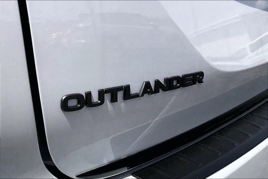 2026 Mitsubishi Outlander Black Edition