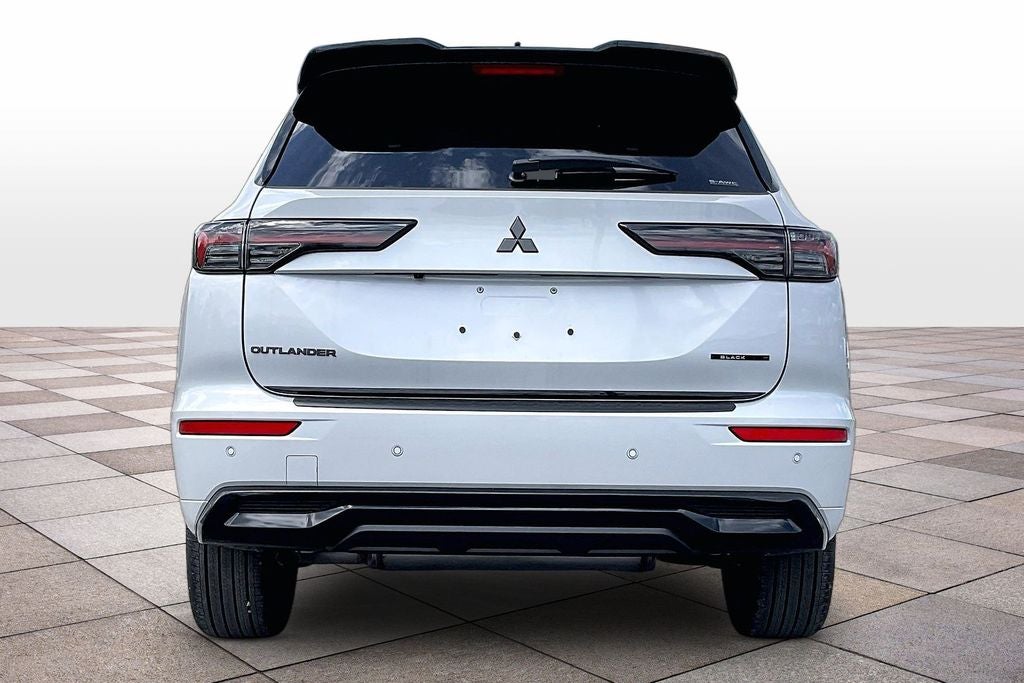 2026 Mitsubishi Outlander Black Edition