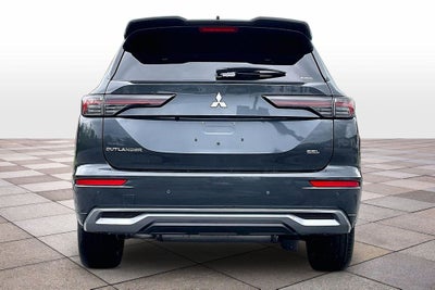 2026 Mitsubishi Outlander SEL
