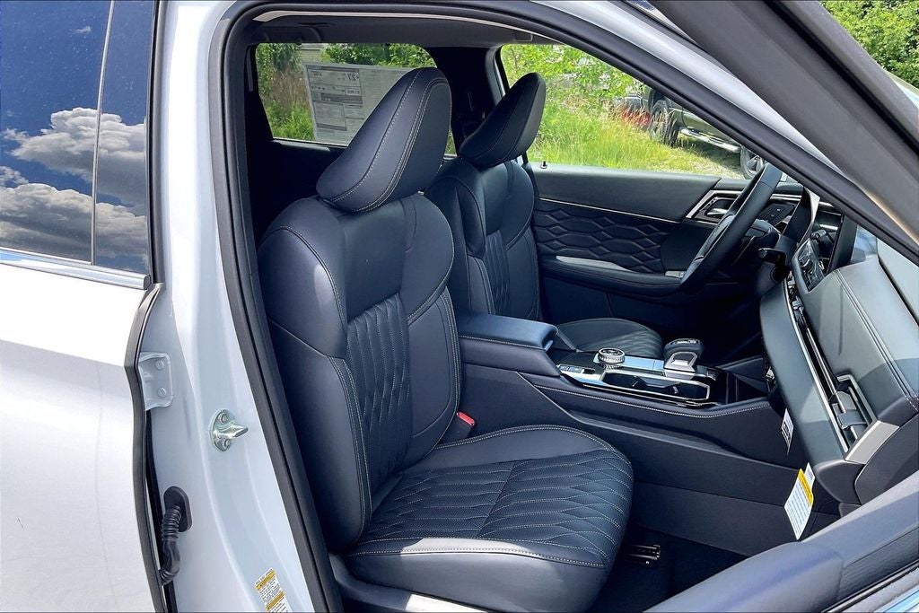 2026 Mitsubishi Outlander SEL