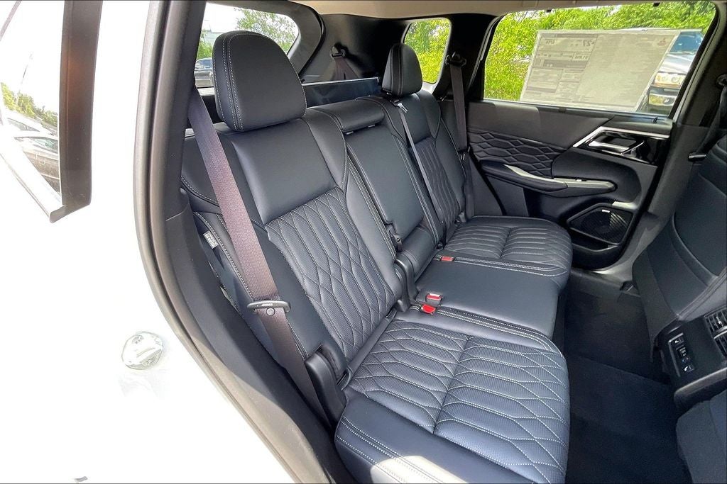2026 Mitsubishi Outlander SEL
