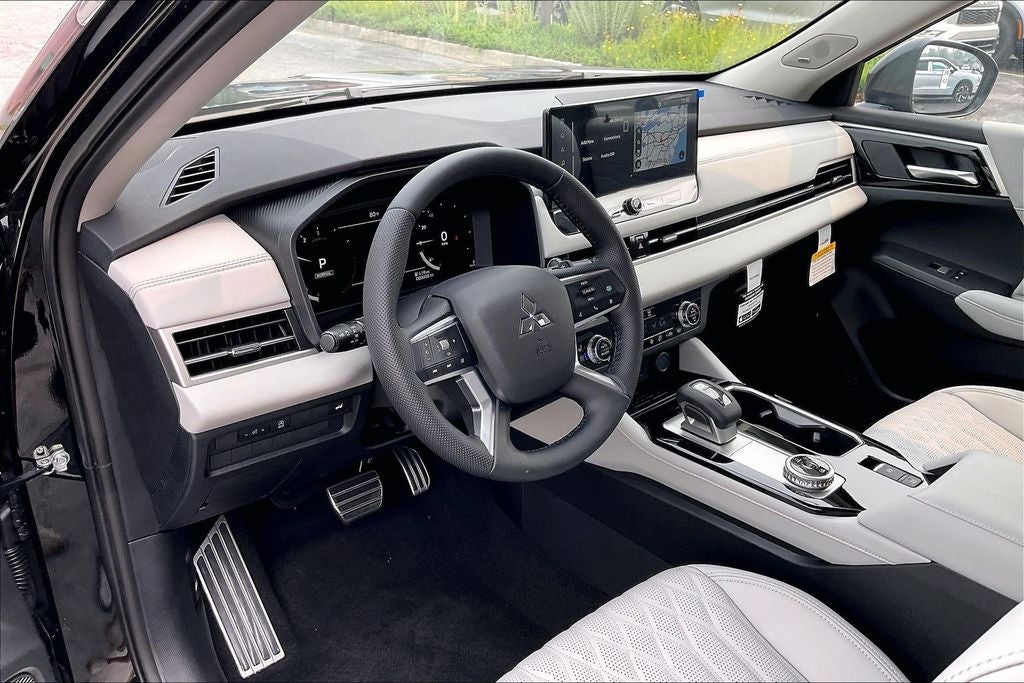 2026 Mitsubishi Outlander SEL