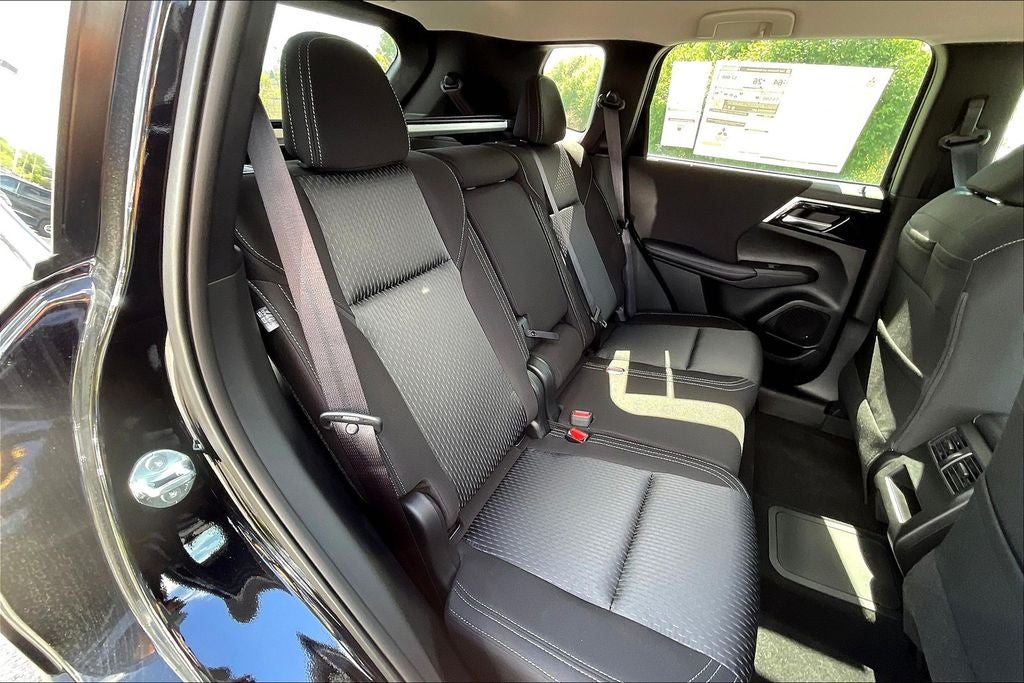 2025 Mitsubishi Outlander PHEV ES