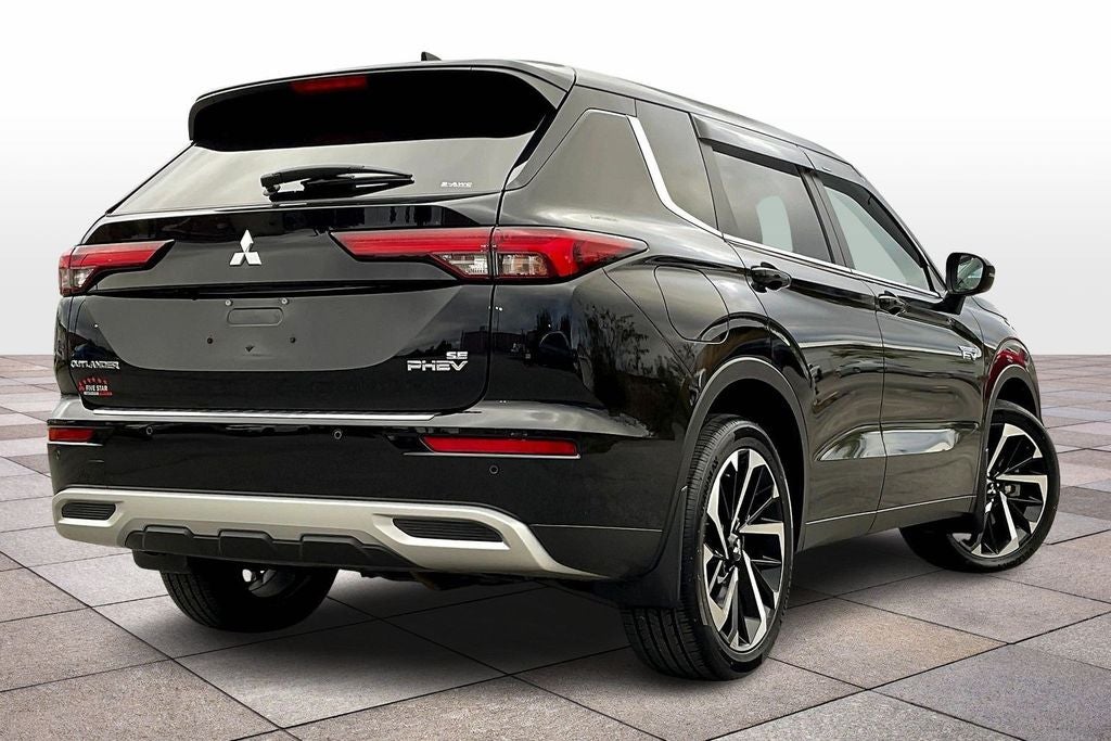 2023 Mitsubishi Outlander PHEV SE