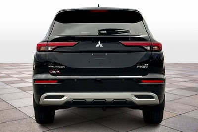 2023 Mitsubishi Outlander PHEV SE
