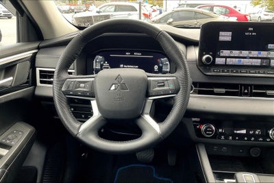 2023 Mitsubishi Outlander PHEV SE