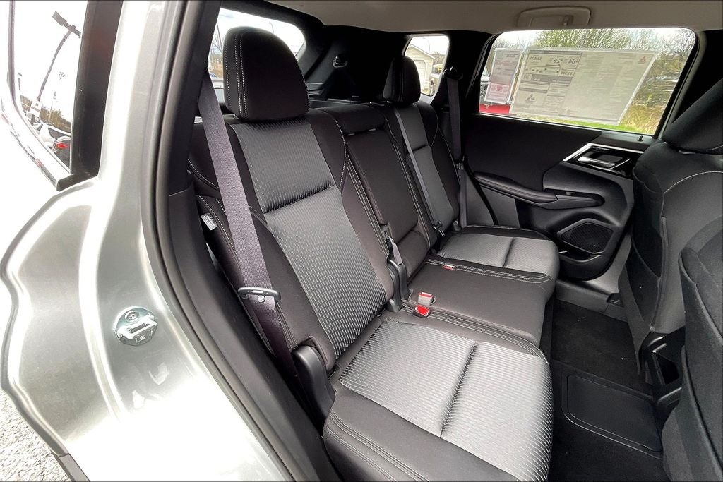 2025 Mitsubishi Outlander PHEV ES