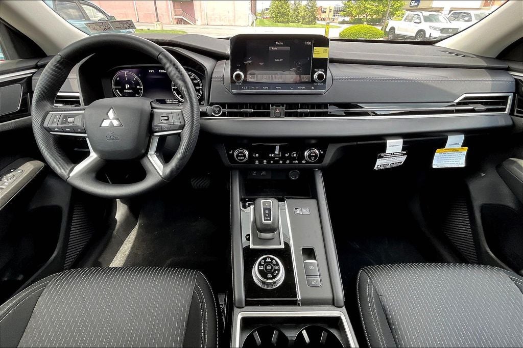 2025 Mitsubishi Outlander PHEV ES