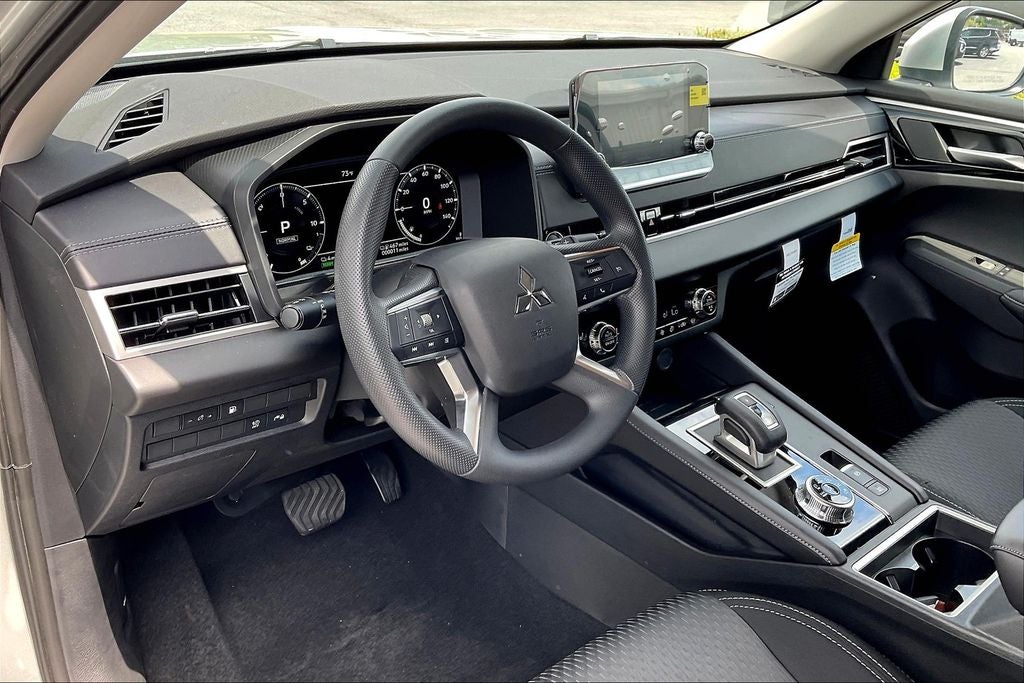 2025 Mitsubishi Outlander PHEV ES