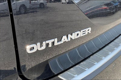 2025 Mitsubishi Outlander PHEV ES