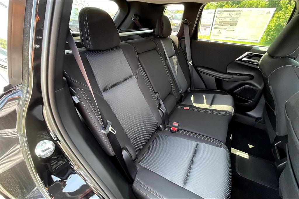 2025 Mitsubishi Outlander PHEV ES