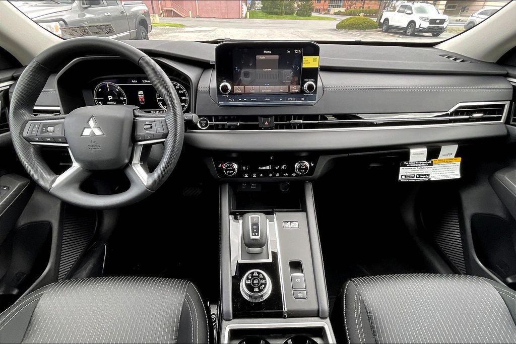 2025 Mitsubishi Outlander PHEV ES