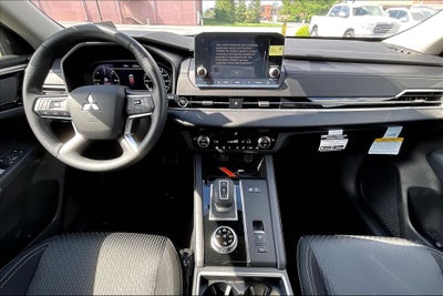 2025 Mitsubishi Outlander PHEV ES