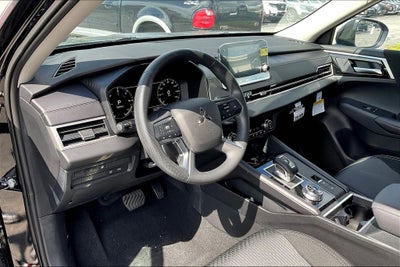 2025 Mitsubishi Outlander PHEV ES