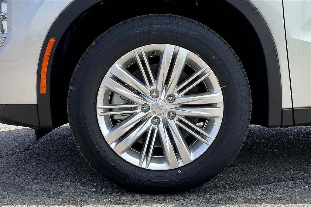 2025 Mitsubishi Outlander PHEV ES