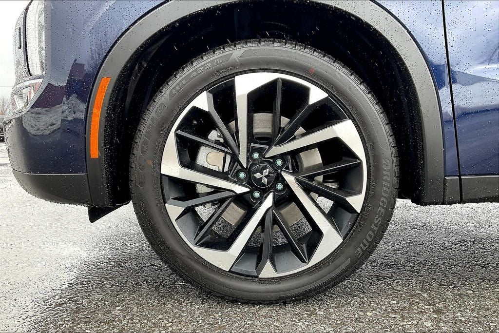 2025 Mitsubishi Outlander PHEV SE